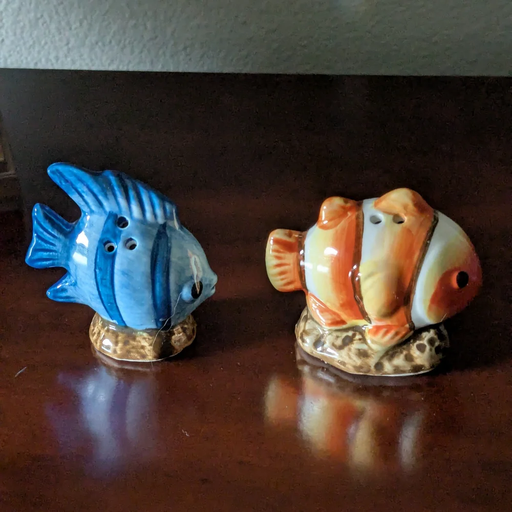 New Ceramic Fish Salt And Pepper Shakers- Blue and Orange